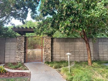 Private access to iron horse trail